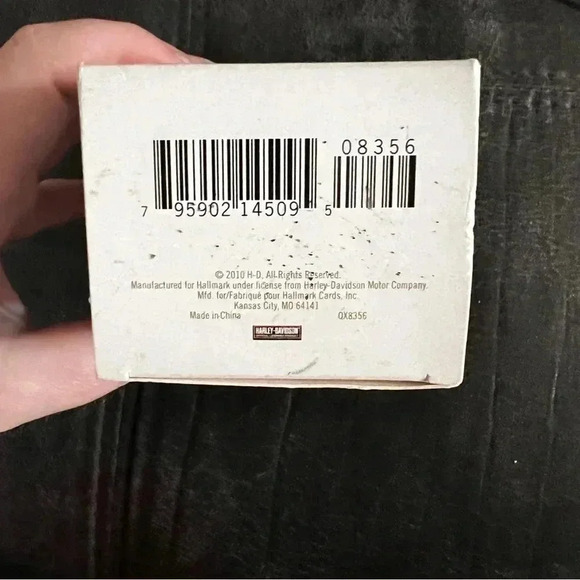 HALLMARK 2009 HARLEY DAVIDSON SOFTAIL CROSS BONES MOTORCYCLE ORNAMENT New In Box - Picture 3 of 3